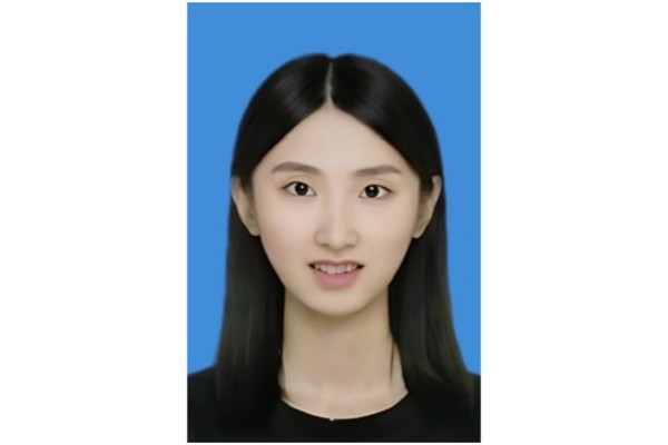 李佳歆 教务科科员